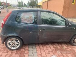 Grigio Usata 2001 Fiat Punto Due volumi | 1200 € (Ottimo prezzo)