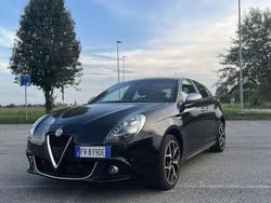 Usata 2019 Alfa Romeo Giulietta Super Due volumi | 12.200 € (Super prezzo)