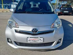 Grigio Usata 2013 Toyota Verso-S Lounge Monovolume | 6500 € (Buon prezzo)