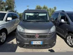 Usata 2016 Fiat Doblò Lounge Monovolume | 8000 € (Molto cara)