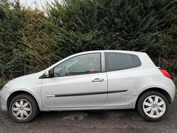 Grigio Usata 2008 Renault Clio II Tre volumi | 1000 €