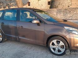 Marrone Usata 2011 Renault Scénic III Dynamique Monovolume | 4500 € (Cara)