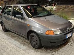 Grigio Usata 1999 Fiat Punto Tre volumi | 1300 €