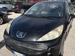 Nero Usata 2007 Peugeot 207 Tre volumi | 2000 € (Ottimo prezzo)
