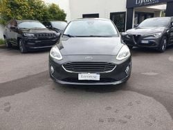 Grigio scuro metallizzato Usata 2019 Ford Fiesta Business Edition Tre volumi | 9900 € (Buon prezzo)