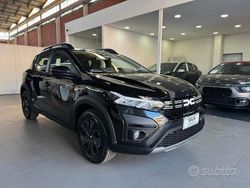 Bianco Nuova 2025 Dacia Sandero Expression Tre volumi | 16.500 € (Buon prezzo)