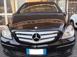 Nero Usata 2007 Mercedes B200 Monovolume | 2500 € (Buon prezzo)