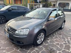 Grigio Usata 2008 VW Golf Comfortline Tre volumi | 2900 € (Buon prezzo)