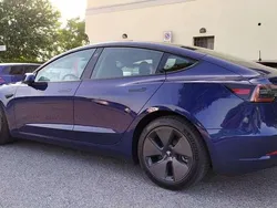 Blu/azzurro Usata 2022 Tesla Model 3 Long Range Tre volumi | 32.400 € (Buon prezzo)