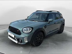 Sage green metallizzato Usata 2021 Mini Cooper SD Countryman Hype SUV | 30.300 € (Buon prezzo)