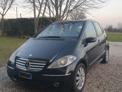 Nero Usata 2006 Mercedes A140 Tre volumi | 1500 €