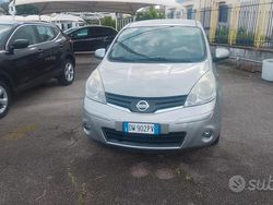 Grigio Usata 2009 Nissan Note Tekna Monovolume | 2600 € (Buon prezzo)