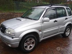 Usata 2003 Suzuki Grand Vitara SUV | 3800 €