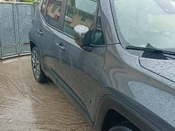 Grigio Usata 2022 Jeep Renegade SUV | 25.000 € (Molto cara)