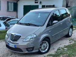 Grigio Usata 2008 Lancia Musa Monovolume | 4590 € (Buon prezzo)