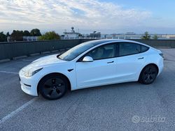 Bianco Usata 2021 Tesla Model 3 Long Range AWD Tre volumi | 26.500 € (Ottimo prezzo)