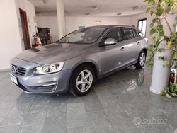 Grigio Usata 2018 Volvo V60 Station wagon | 7500 € (Super prezzo)
