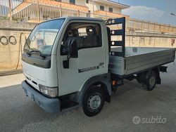 Bianco Usata 2002 Nissan Cabstar Pick-up | 4000 €