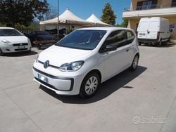 Bianco Usata 2019 VW up! Due volumi | 9700 € (Cara)