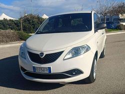 Bianco Usata 2016 Lancia Ypsilon Gold Due volumi | 7300 € (Ottimo prezzo)