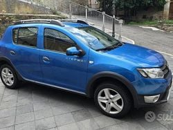 Blu Usata 2015 Dacia Sandero Due volumi | 7500 € (Buon prezzo)