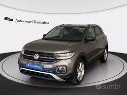 Limestone grey metalizzato Usata 2020 VW T-Cross Advance SUV | 17.500 € (Buon prezzo)