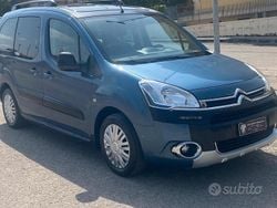 Blu Usata 2015 Citroën Berlingo XTR Monovolume | 7800 € (Buon prezzo)