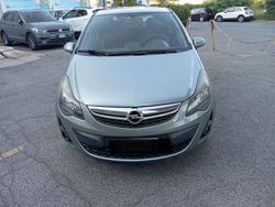 Grigio Usata 2015 Opel Corsa Edition Tre volumi | 3500 € (Super prezzo)