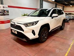 Bianco Usata 2023 Toyota RAV4 Tre volumi | 32.900 € (Molto cara)