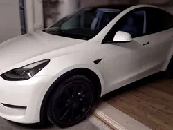 Usata 2023 Tesla Model Y Long Range SUV | 45.000 € (Molto cara)