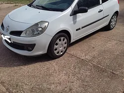 Usata 2006 Renault Clio III | 4800 €