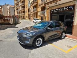 Grigio Usata 2020 Ford Kuga SUV | 15.890 € (Buon prezzo)