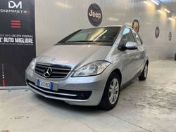 Argento Usata 2011 Mercedes A150 Executive Tre volumi | 3499 € (Ottimo prezzo)