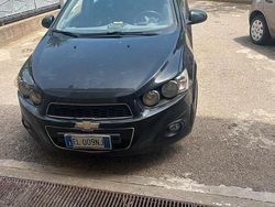 Nero Usata 2012 Chevrolet Aveo Due volumi | 3000 € (Molto cara)