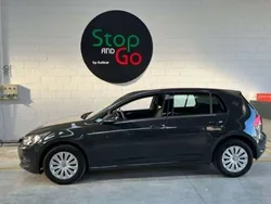 Grigio Usata 2016 VW Golf Trendline Tre volumi | 11.200 €