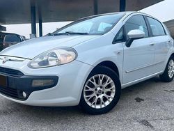 Grigio Usata 2011 Fiat Punto Evo Emotion Due volumi | 3990 € (Buon prezzo)