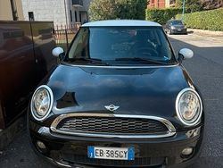 Nero Usata 2010 Mini ONE Due volumi | 4900 € (Molto cara)