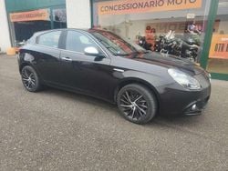 Nero etna Usata 2016 Alfa Romeo Giulietta Super Tre volumi | 9900 € (Buon prezzo)