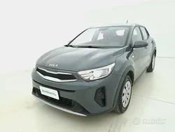 Grigio Usata 2022 Kia Stonic Urban SUV | 10.990 € (Ottimo prezzo)