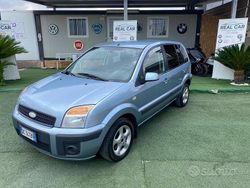 Blu Usata 2006 Ford Fusion Tre volumi | 2349 € (Buon prezzo)