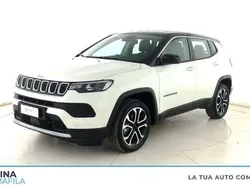 Alpine white / tetto nero Nuova 2025 Jeep Compass Altitude SUV | 31.700 €