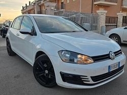Bianco Usata 2014 VW Golf Sound Tre volumi | 8490 € (Buon prezzo)