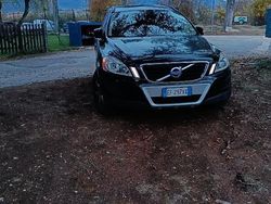 Nero Usata 2010 Volvo XC60 Kinetic SUV | 9900 € (Molto cara)