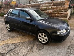 Nero Usata 2003 Audi A3 Tre volumi | 2000 €