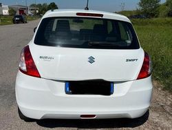 Bianco Usata 2016 Suzuki Swift Due volumi | 8000 € (Cara)