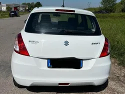 Usata 2016 Suzuki Swift Due volumi | 8000 €