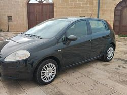 Blu Usata 2011 Fiat Grande Punto Due volumi | 4500 € (Cara)