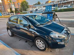 Blu Usata 2016 Fiat Punto Tre volumi | 7499 €