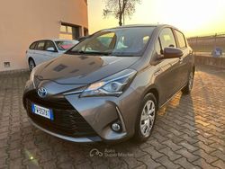 Grigio Usata 2019 Toyota Yaris Hybrid Business Edition Tre volumi | 11.900 € (Buon prezzo)