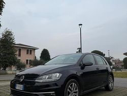Nero Usata 2019 VW Golf Business Tre volumi | 17.000 € (Buon prezzo)